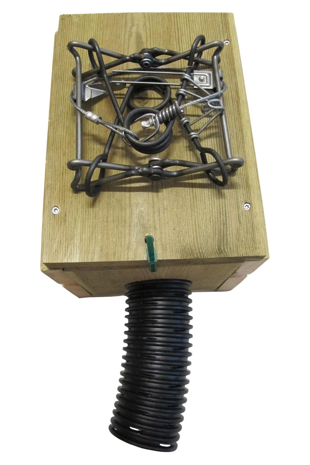 Extremhunt bakkesett til mink med impregnert fellekasse og Belisle 120SX